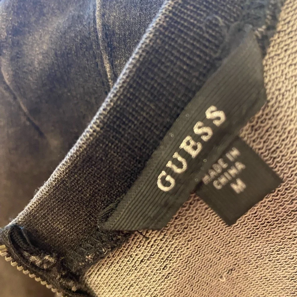 GUESS Designer dress. Chic Modern style - Picture 2 of 7